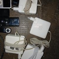 caricatore, iPod,  ipad tutto quello che si vede 