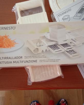 Grattugia Multifunzione Ernesto