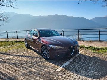 Alfa romeo giulia 2.2 150cv at8