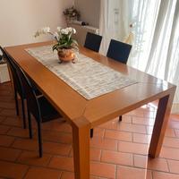 Tavolo pranzo , mobile salotto, tavolino salotto