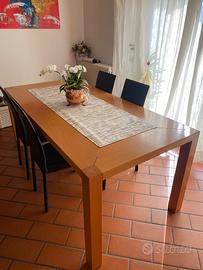 Tavolo pranzo , mobile salotto, tavolino salotto