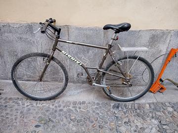 BICICLETTA MB A TELAIO RIALZATO