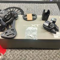 Shimano Upgrade XT Di2 M8250 12 vel. 