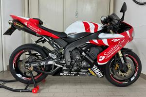 Yamaha R1 2005