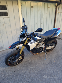 Aprilia Dorsoduro 750