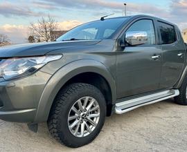 Mitsubishi L200 2.4 DI-D/181CV Double Cab Intense 