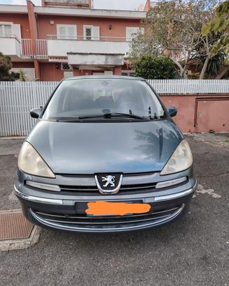 Peugeot 807