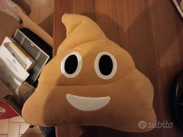 PELUCHE EMOTICON POO