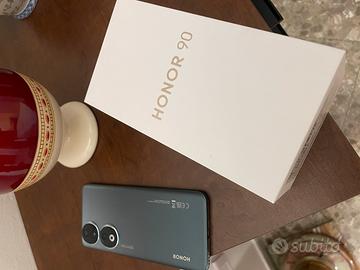 Honor 90