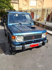 Mitsubishi Pajero 1990