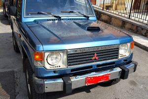 Mitsubishi Pajero 1990