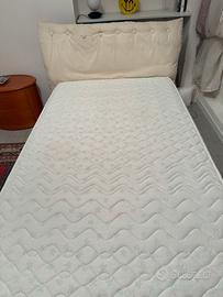 Letto a cassettone compreso di materasso