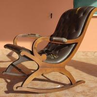Poltrona a dondolo vintage anni 60/70 in faggio