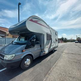 Camper mansardato