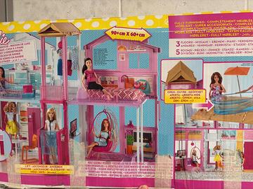 Barbie - La Casa a 3 piani, playset con ascensore