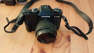 Titolo: Fujifilm X-T30 Nero + XC 15-45mm