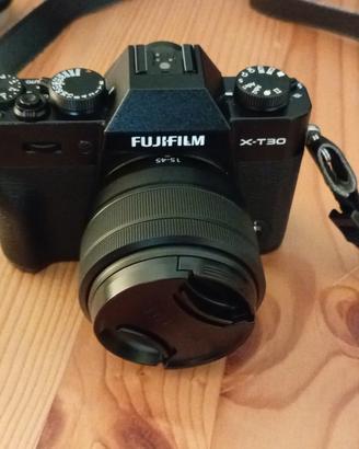 Titolo: Fujifilm X-T30 Nero + XC 15-45mm