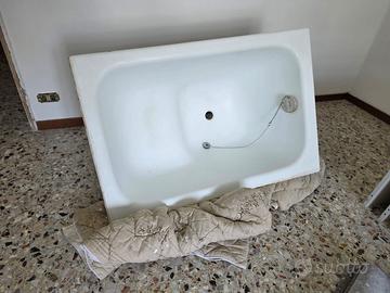 Gratis Vasca da bagno con seduta