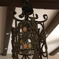 Lampadario in ferro battuto