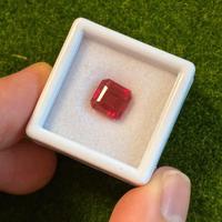 Rubino rosso 3.80 ct taglio Square certificato