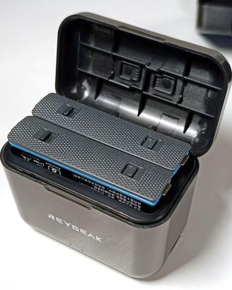 Caricabatterie +2 Batterie per Insta360 X4 REYGEAK