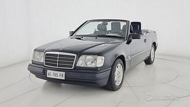 Mercedes-Benz Serie E E 200 cat Cabriolet Spo...