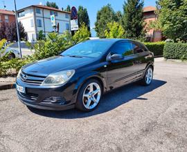 Opel Astra Coupé 2.0i Turbo 16V cat - 2005