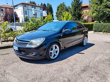 Opel Astra Coupé 2.0i Turbo 16V cat - 2005