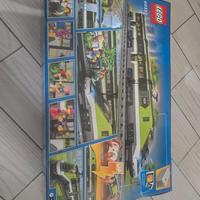 TRENO TELECOMANDATO LEGO