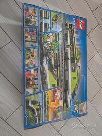 TRENO TELECOMANDATO LEGO