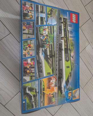 TRENO TELECOMANDATO LEGO