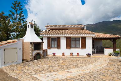 Villa comune Buggerru fronte mare
