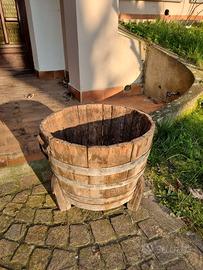 Mastello in legno con manici