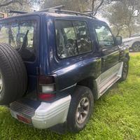 Mitsubshi pajero