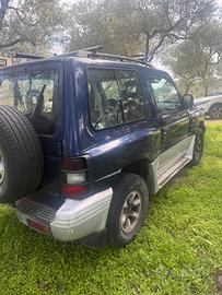 Mitsubshi pajero