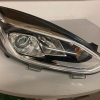 coppia fari anteriori ford fiesta led