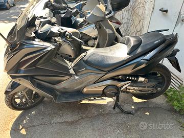Ak 550 Kymco Nero