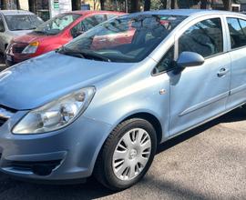 Opel Corsa 1.2 benzina AUTOMATICA OK NEOPATENTATI