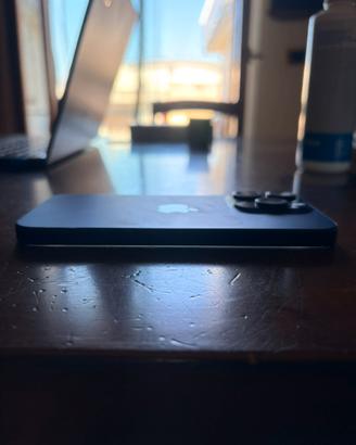 iPhone 15 Pro colore Blu in Titanio Gb 256