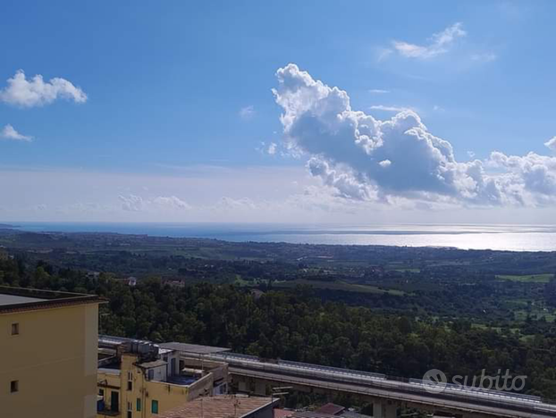 Panoramico appartamento vista mare