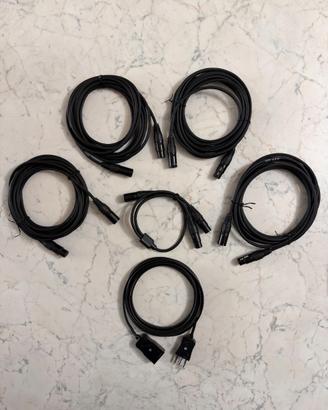 6 Cavi: 4 XLR 5m + 1 Splitter XLR + 1 Prolunga 4m