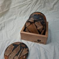 sotto bicchieri legno e resina