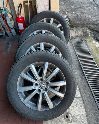 VW cerchi Merano con pneumatici invernali