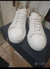 scarpa bianca usata 3 volte 