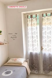 CAMERA- ZONA VIA TEMPIO/VIA NAPOLI - 240 euro