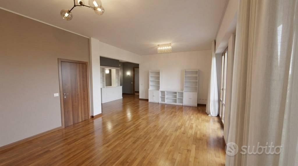 Appartamento di 135 m² con più di 5 locali a Arezz - Vista 4