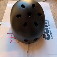 Casco bici monopattino skateboard