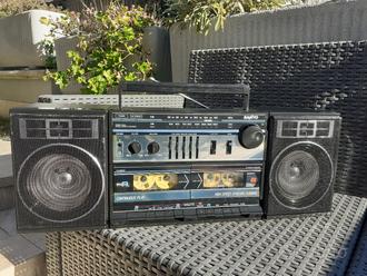 Boombox Sanyo MW 227 F  			
