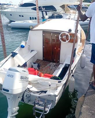 pilotina 5 mt - motore 40 cv nuovo  - posto barca