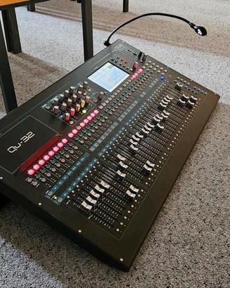 mixer digitale Allen & Heath QU‑32